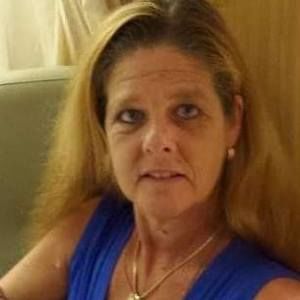 Meet your Posher, Debra